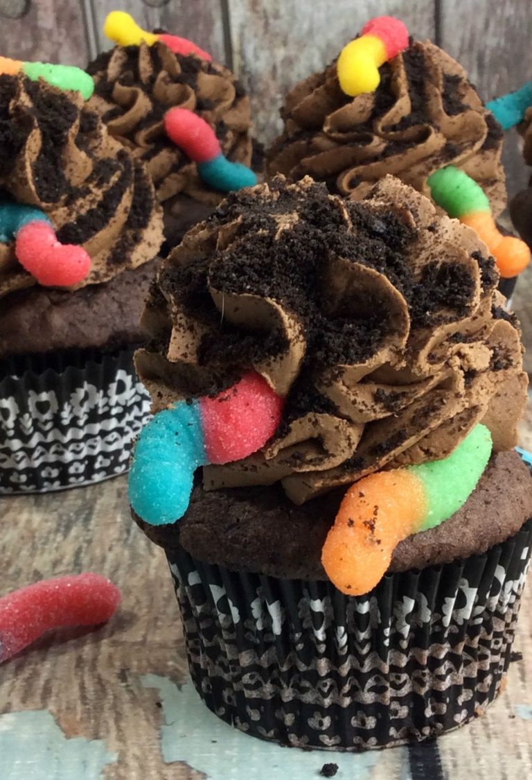 Gummy Dirt Worm Cupcakes