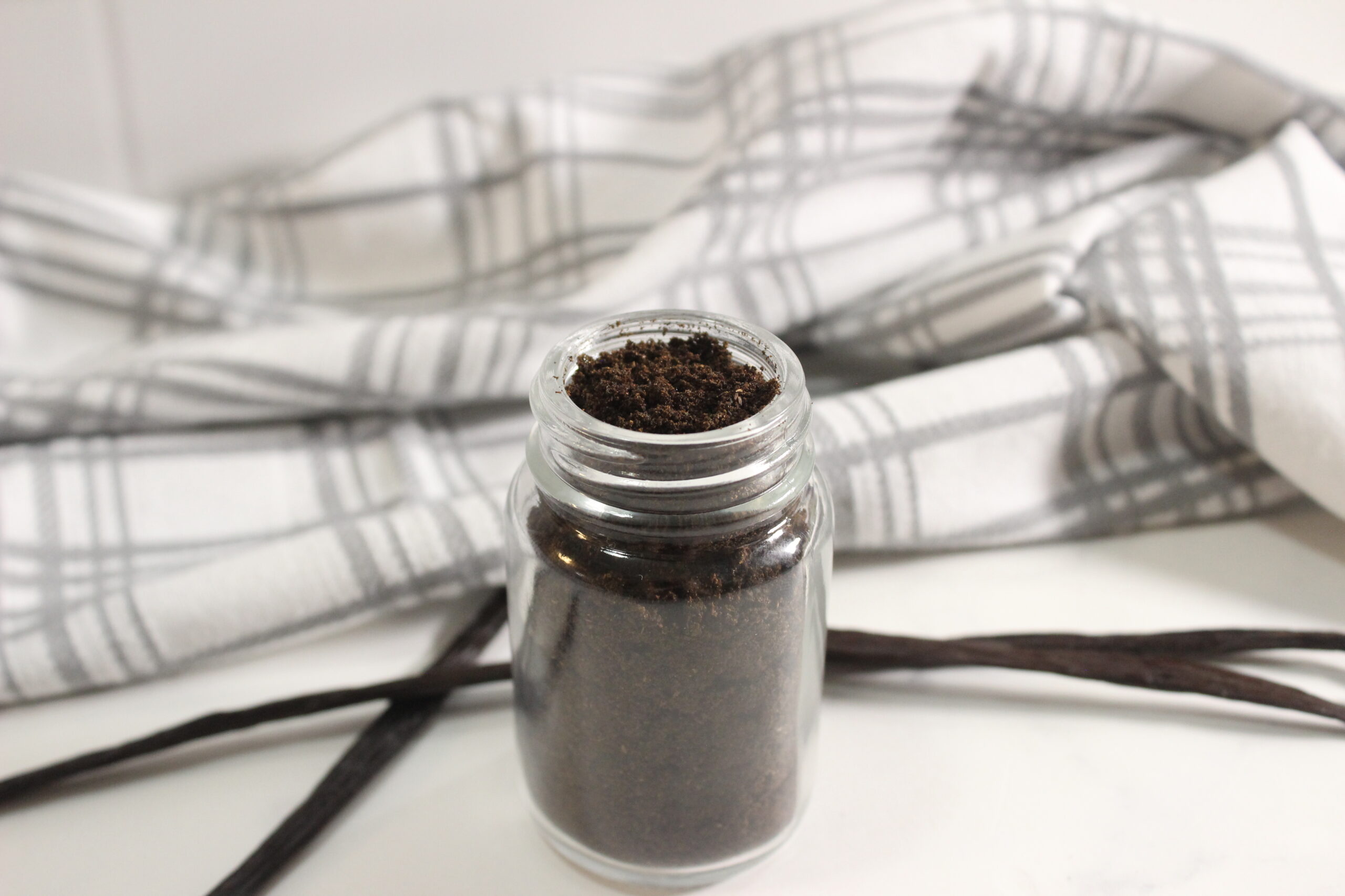 Homemade Vanilla Powder