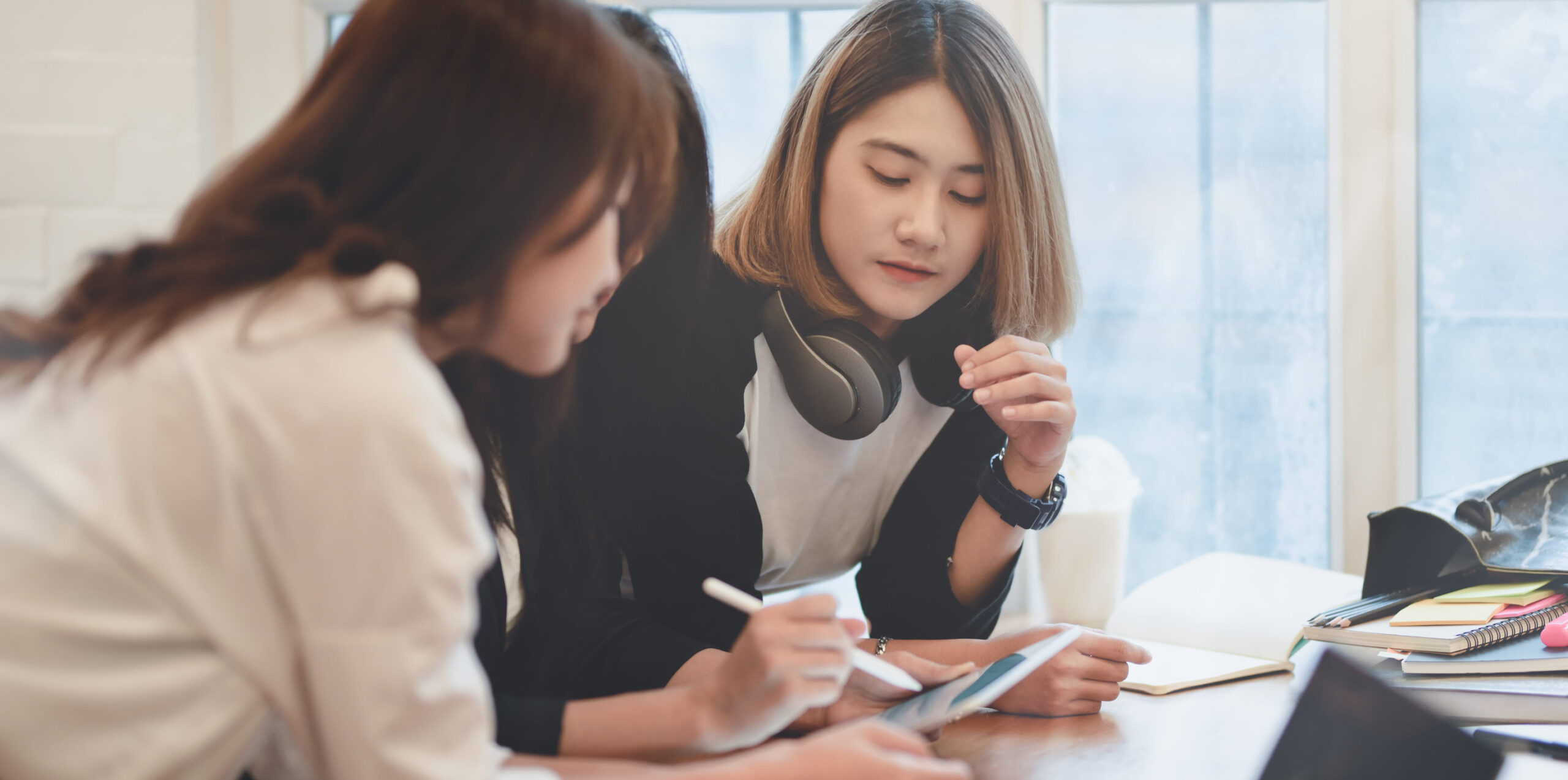 female freelancer planing their concepts structure