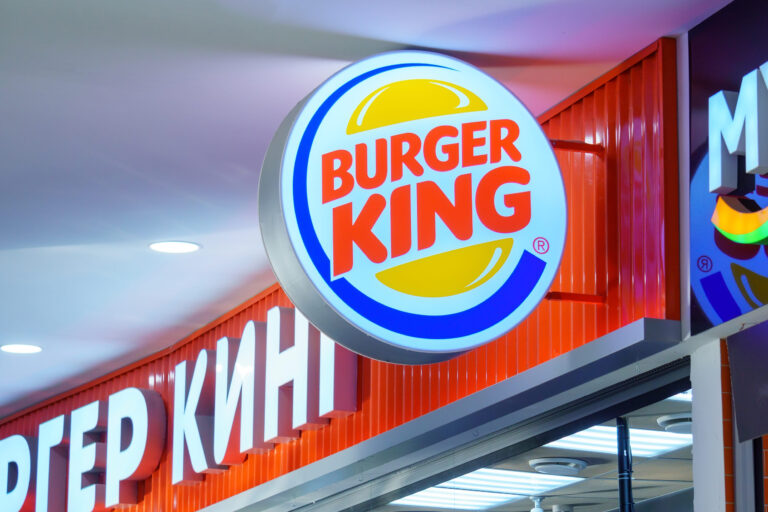 Burger King Crown Nuggets Return Sparks Nostalgia and Authenticity Debate