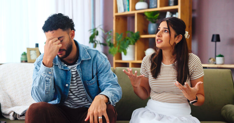 10 Relationship Habits That Quietly Push Good Partners Away 