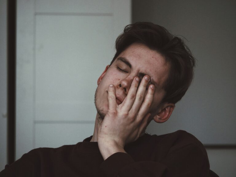 8 Ways Ignoring Rest Slowly Breaks You down