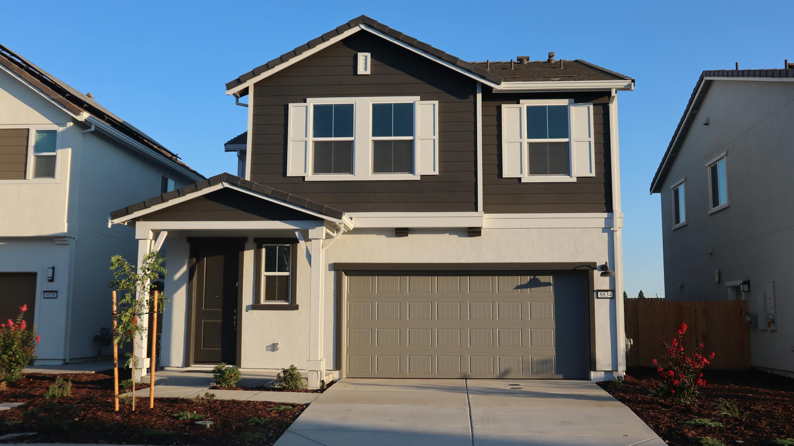 Newly constructed suburban house in Elk Grove, California, captured during daytime.