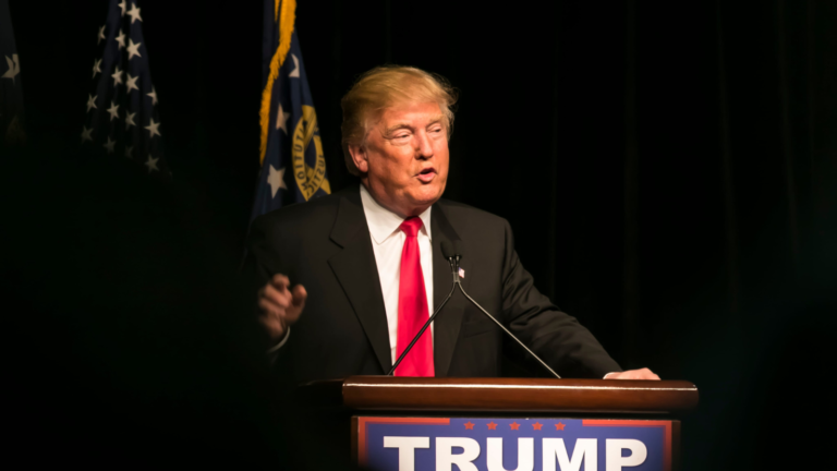 7 Reasons Trump’s Feud with Fox News Could Backfire Big Time