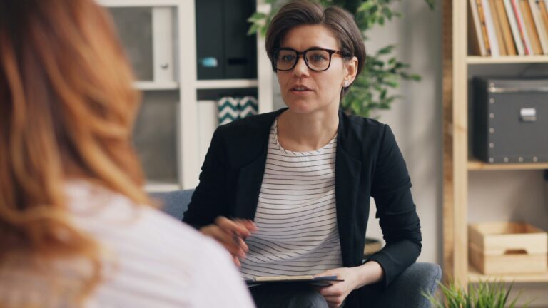 10 Silent Signs You May Be Waiting Too Long to See a Therapist 