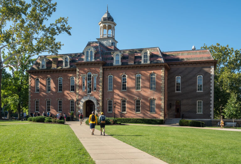 More Than 400 Private Colleges at Risk of Closure, with Rural America and the Midwest Expected to Be Hit Hardest