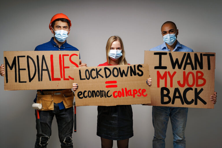 9 Ugly Recession Warning Signs Americans Should Stop Ignoring
