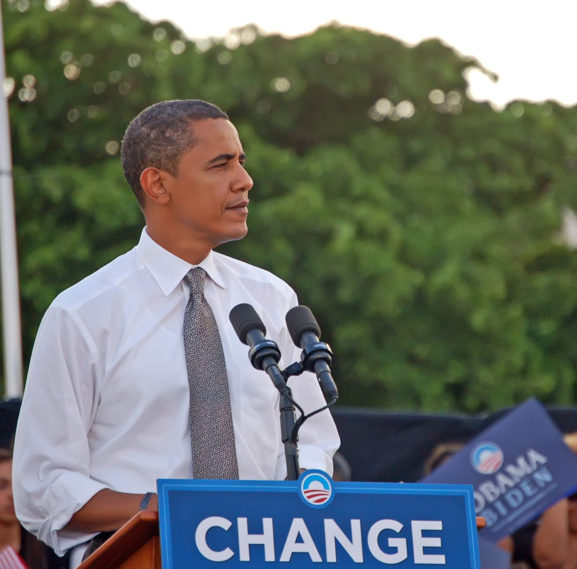 Barack Obama speaking to a crowd of over thirty thousand people at a rally in Bayfront Park,Miami,Florida on 22 October 2008