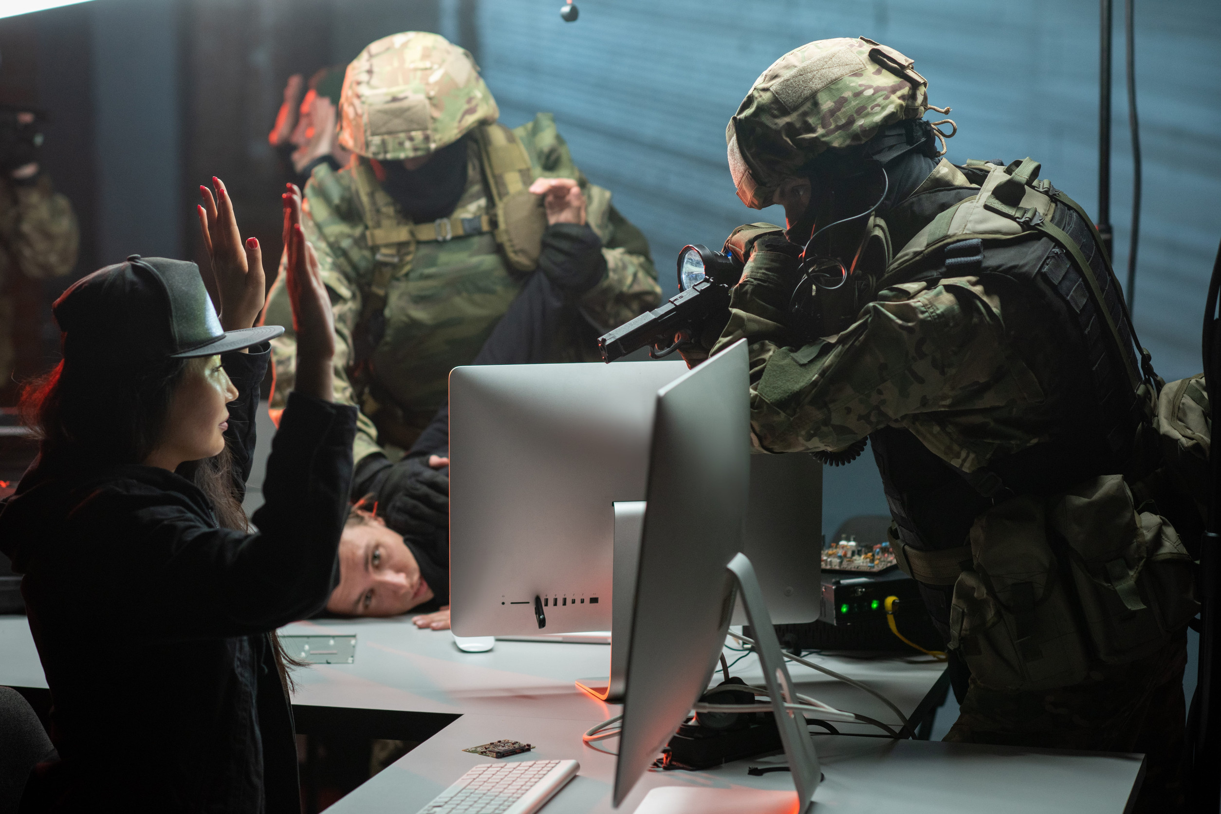 Anti-terror measurements taken by military officers with guns
