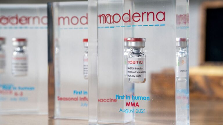 FDA clears the first mRNA flu shot, and it’s from Moderna