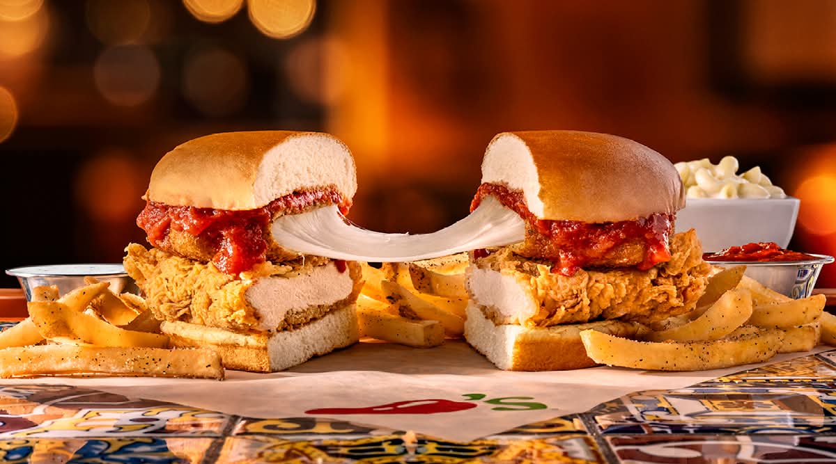 Chili’s Chicken Parm Big Crispy Sandwich