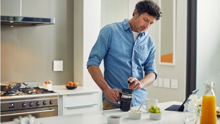 7 Morning Coffee Mistakes Worth Fixing Before Your Next Cup
